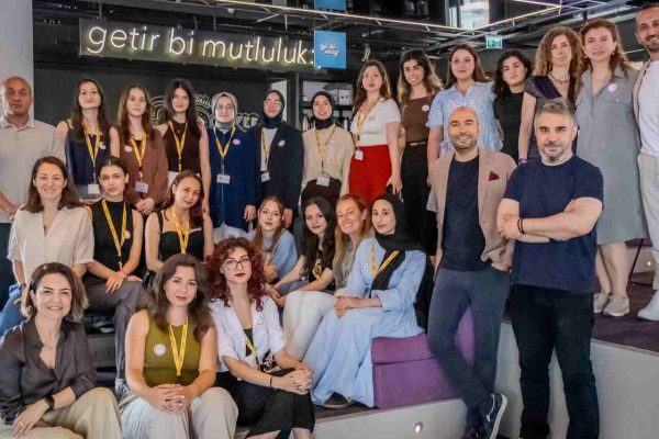 Genç Kadın Mühendis Adaylarına Büyük Destek: Geleceğin Teknoloji Liderleri Yetişiyor