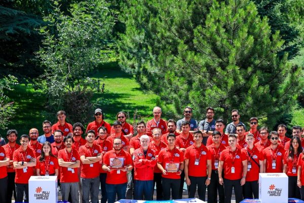 Jet Motor Tasarım Yarışması’nda Büyük Final: Genç Mühendisler Sahneye Çıktı